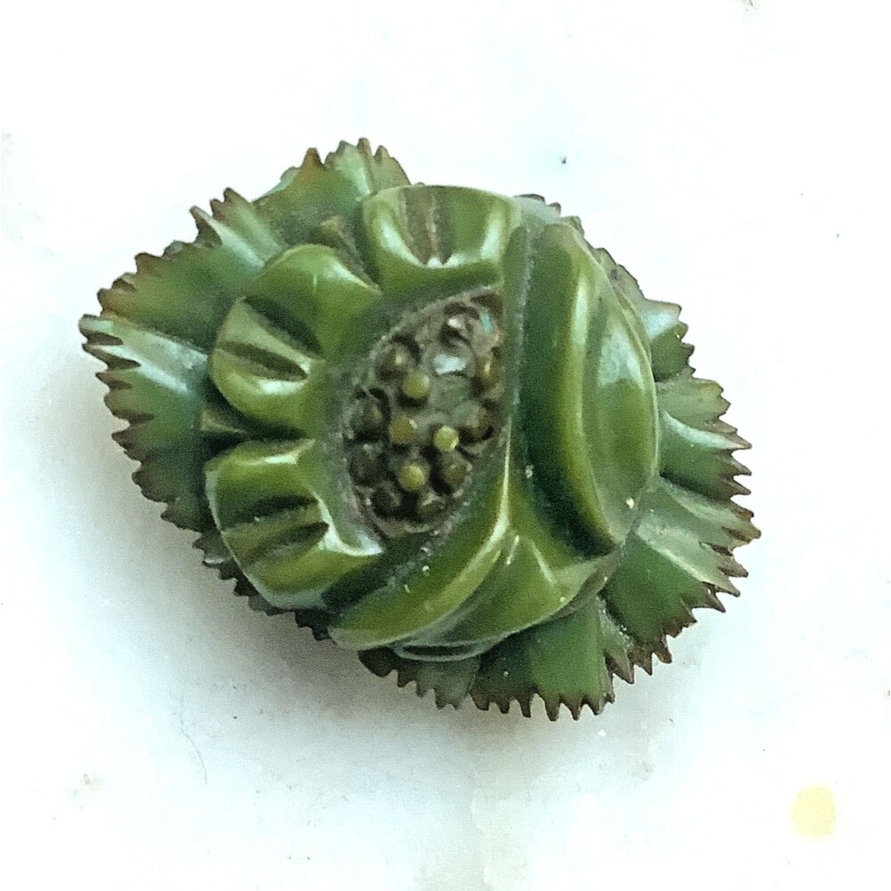 Bakelite Dress Clip Deeply Carved Layered Spinach Green Floral Leaf Brooch